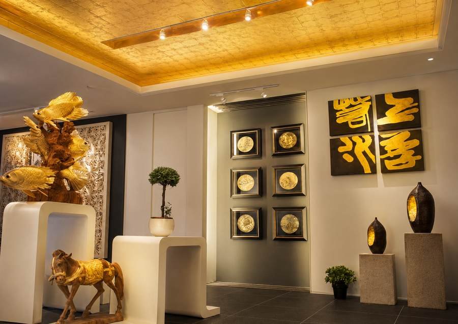 Gilded Medallions & Calligraphy